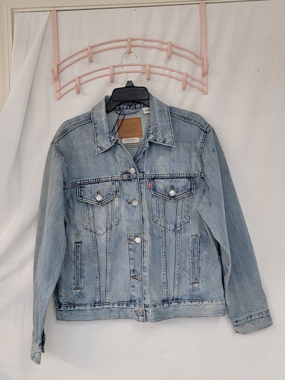 Levi's Light Blue Denim Trucker Jacket - Classic Women's Jean Coat